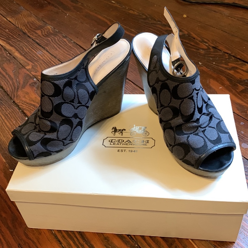 Black Signature Janet Coach Wedges 9.5